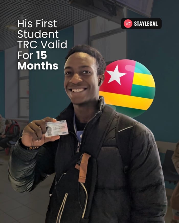 Client from Togo with their first Student residence card, valid 15 months